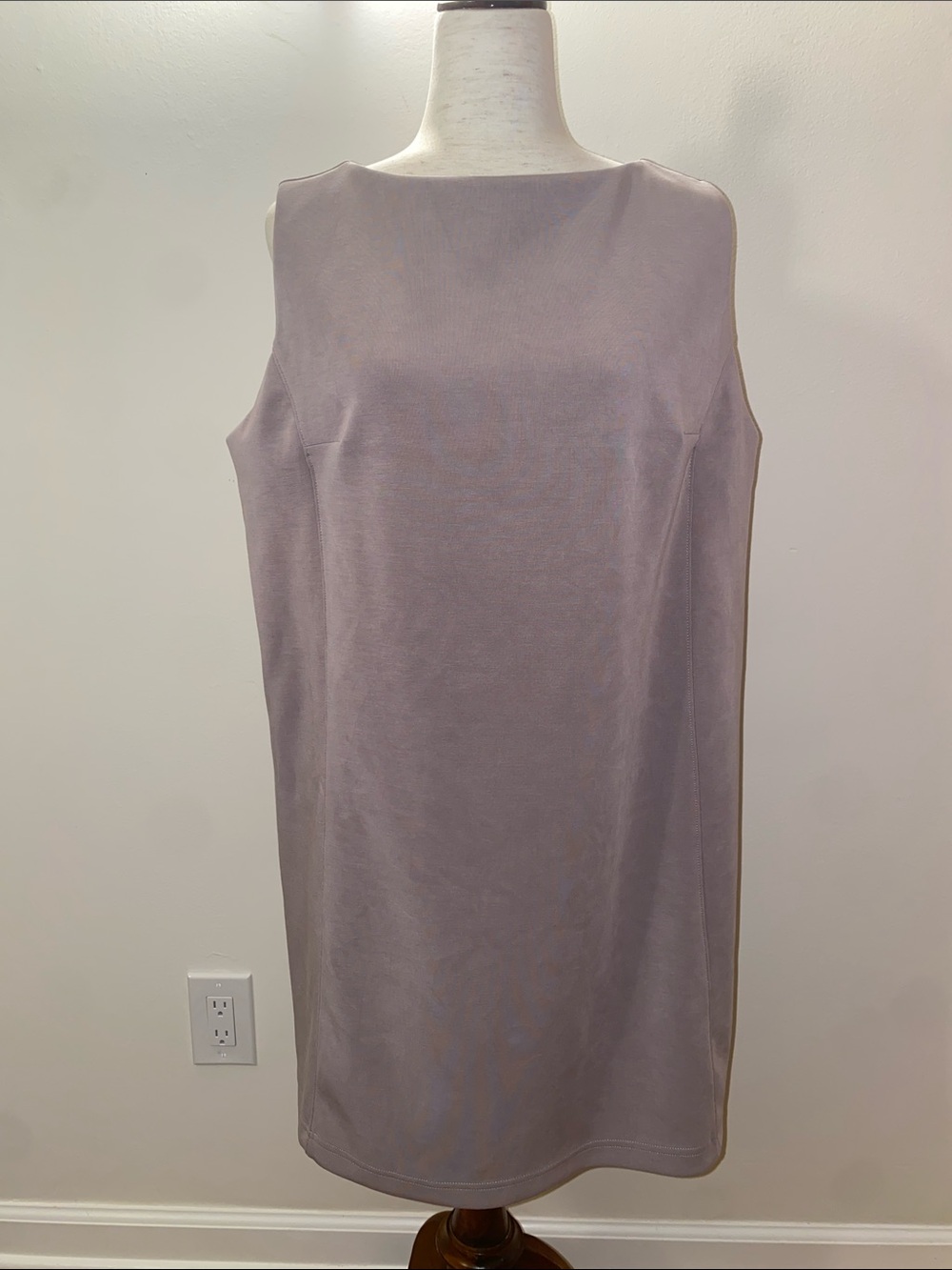 Flx Sleeveless Shift Dress in Dusty Mauve size Large